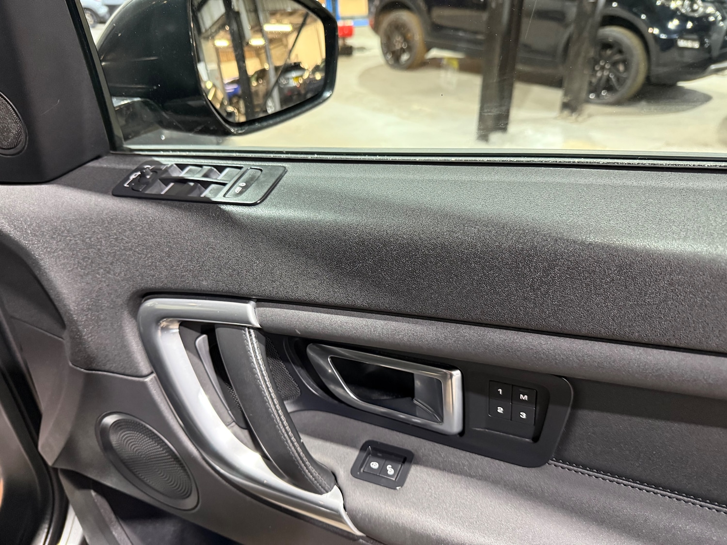 Used Land Rover Discovery Sport 2016 for sale - 77779450: Photo 23