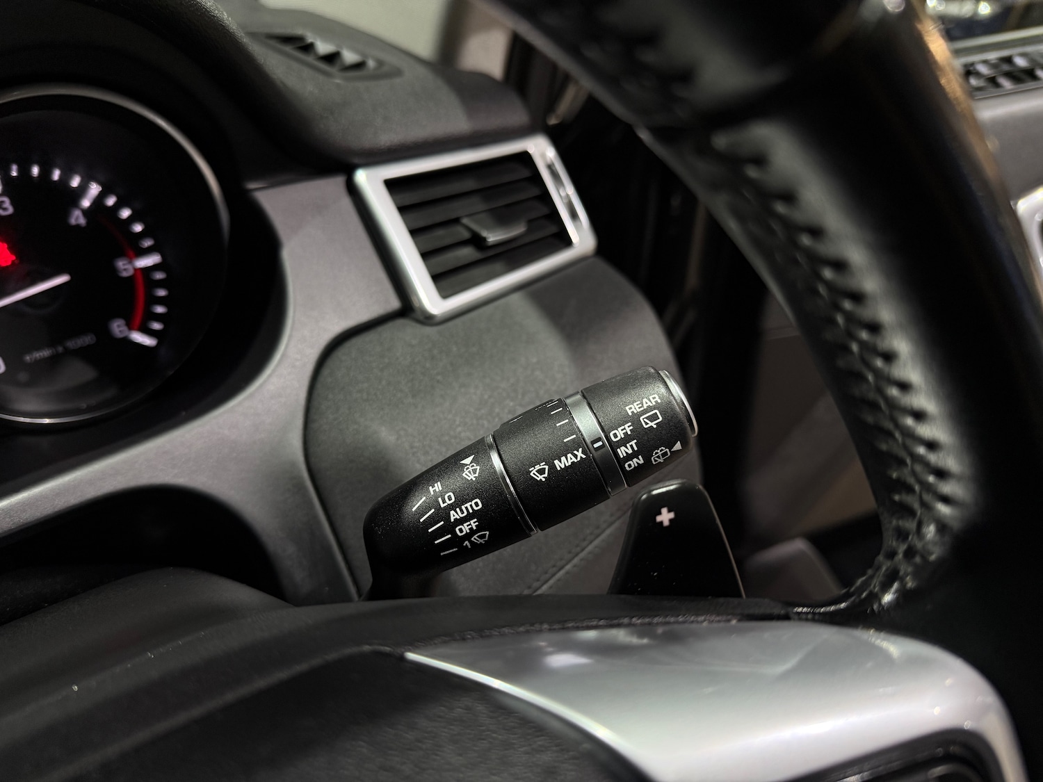 Used Land Rover Discovery Sport 2016 for sale - 77779450: Photo 36