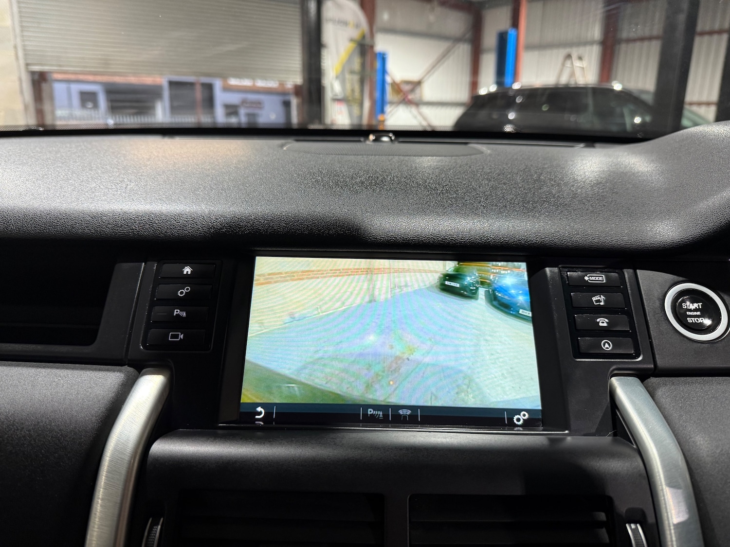 Used Land Rover Discovery Sport 2016 for sale - 77779450: Photo 38