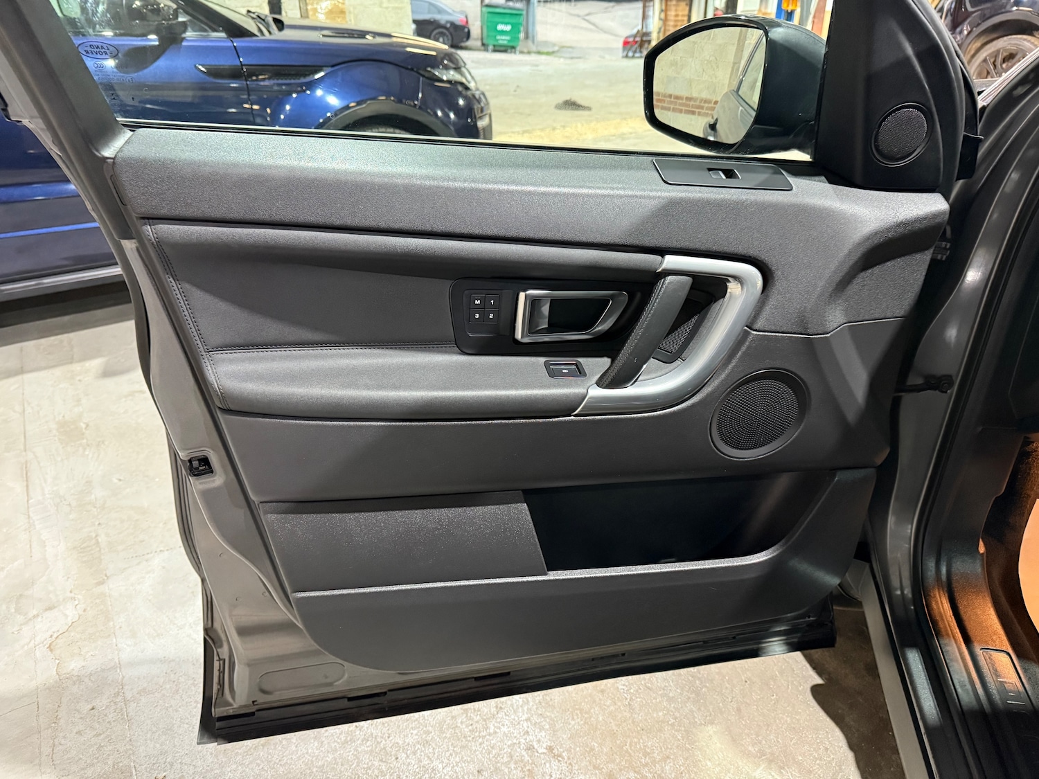 Used Land Rover Discovery Sport 2016 for sale - 77779450: Photo 7