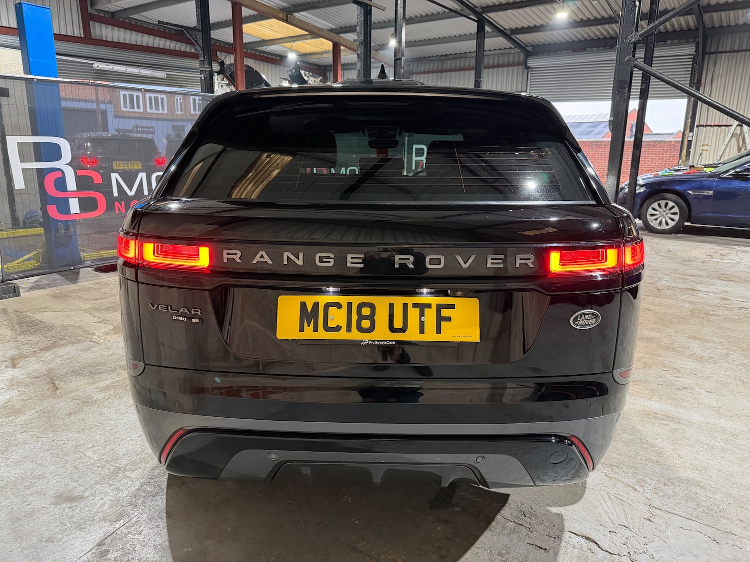 Used Land Rover Range Rover Velar for sale - 77256547: Photo 4