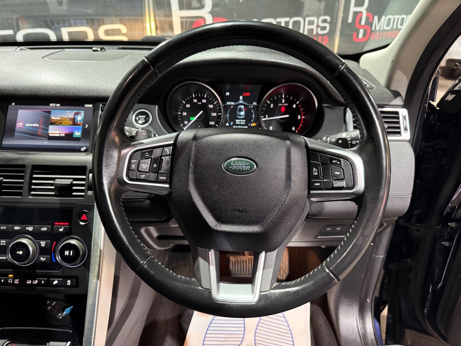 Used Land Rover Discovery Sport 2018 for sale - 77512730: Photo 27