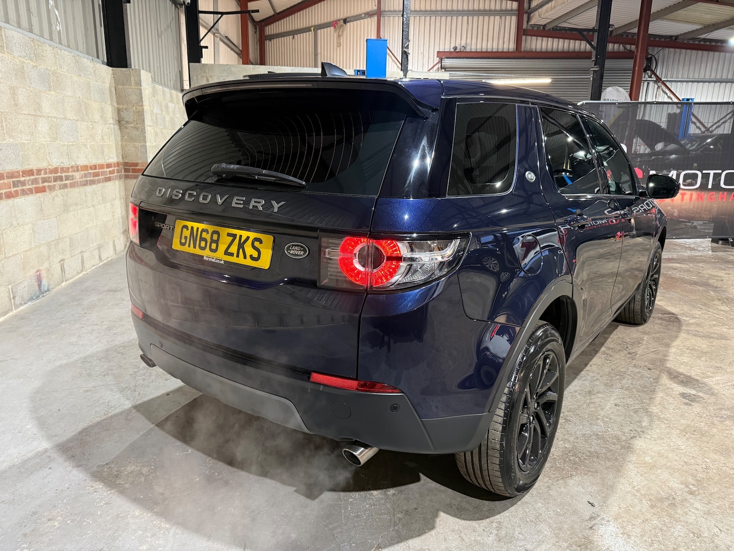 Used Land Rover Discovery Sport 2018 for sale - 77512730: Photo 3