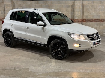Used Volkswagen Tiguan 2010 for sale - 75598510: Photo
