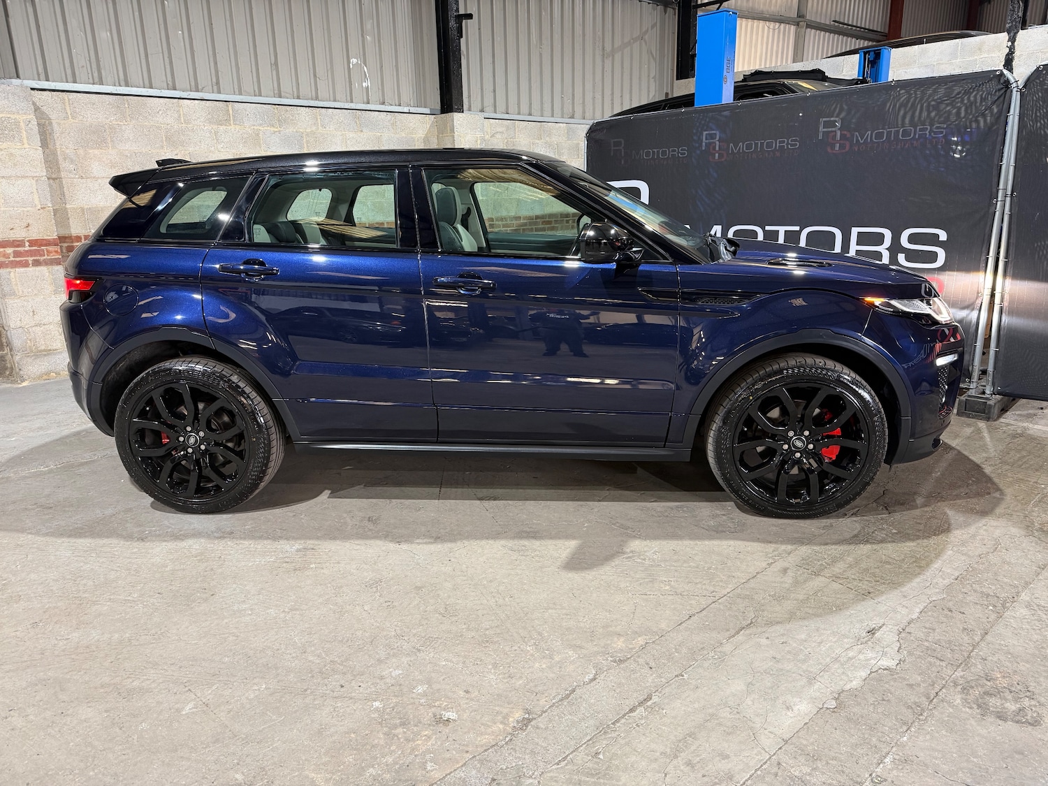 Used Land Rover Range Rover Evoque 2017 for sale - 77802574: Photo 3