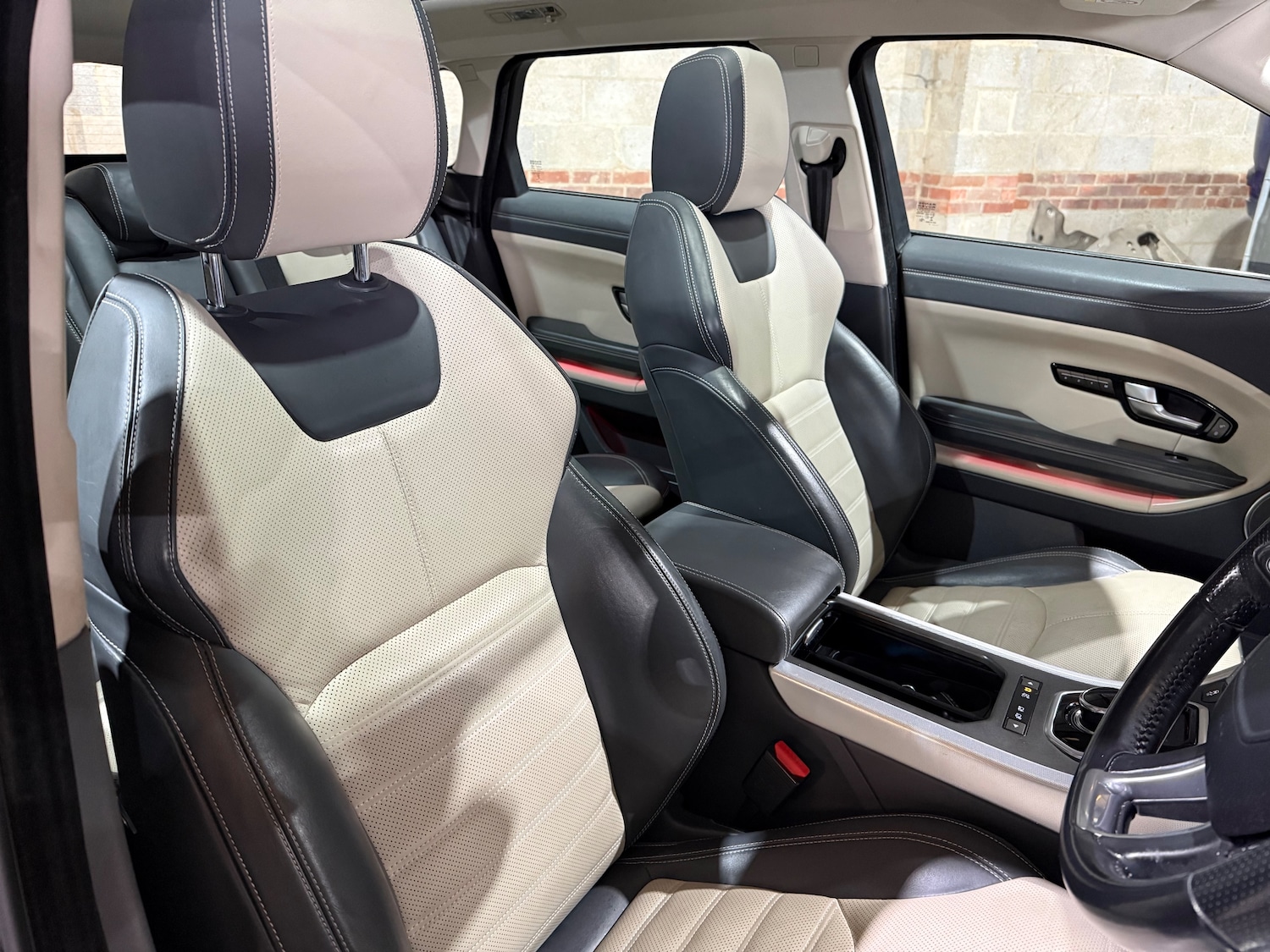 Used Land Rover Range Rover Evoque 2017 for sale - 77802574: Photo 37