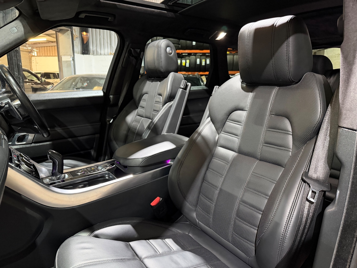 Used Land Rover Range Rover Sport 2017 for sale - 77935504: Photo 11