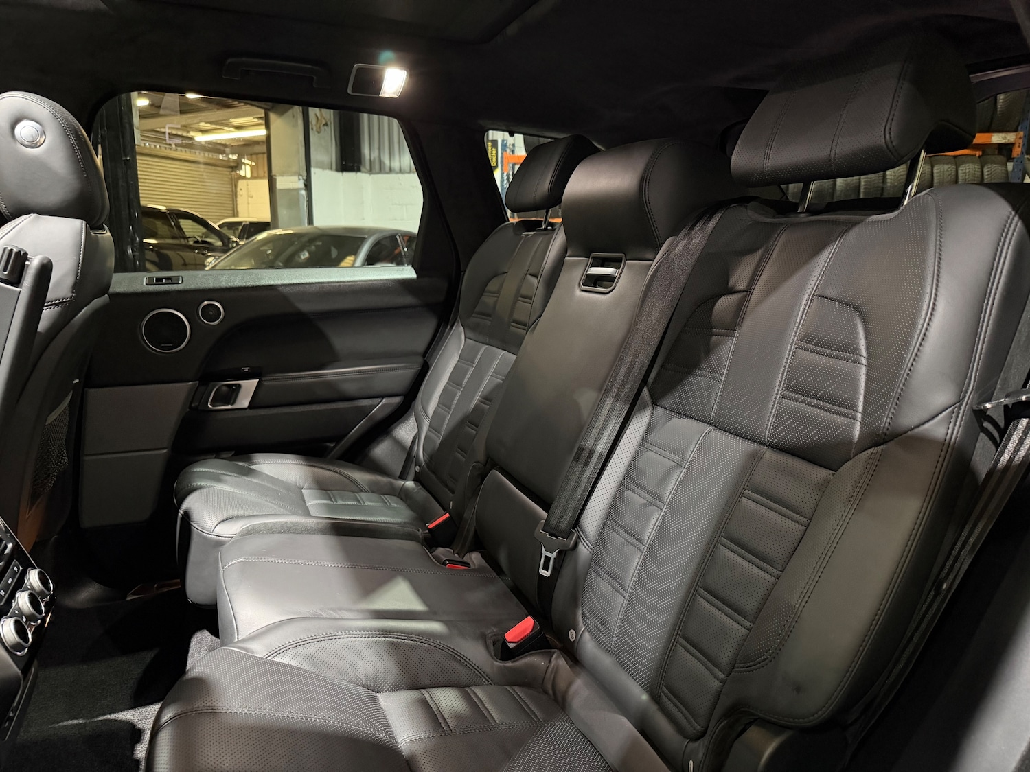 Used Land Rover Range Rover Sport 2017 for sale - 77935504: Photo 17