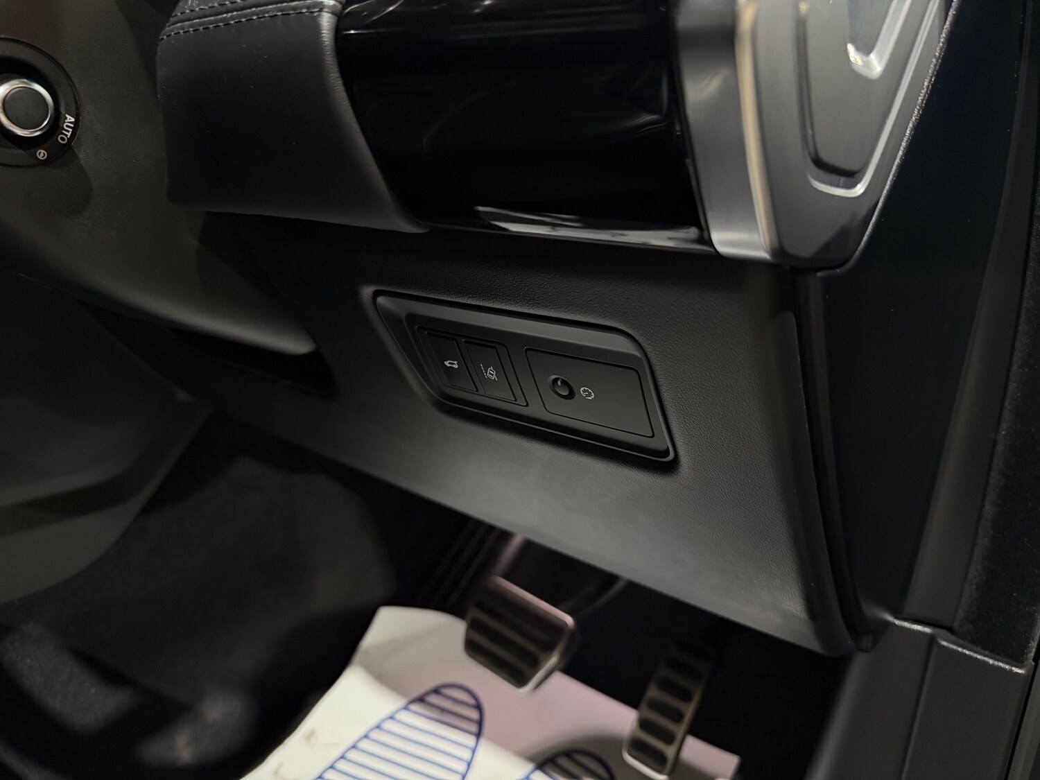 Used Land Rover Range Rover Sport 2017 for sale - 77935504: Photo 32