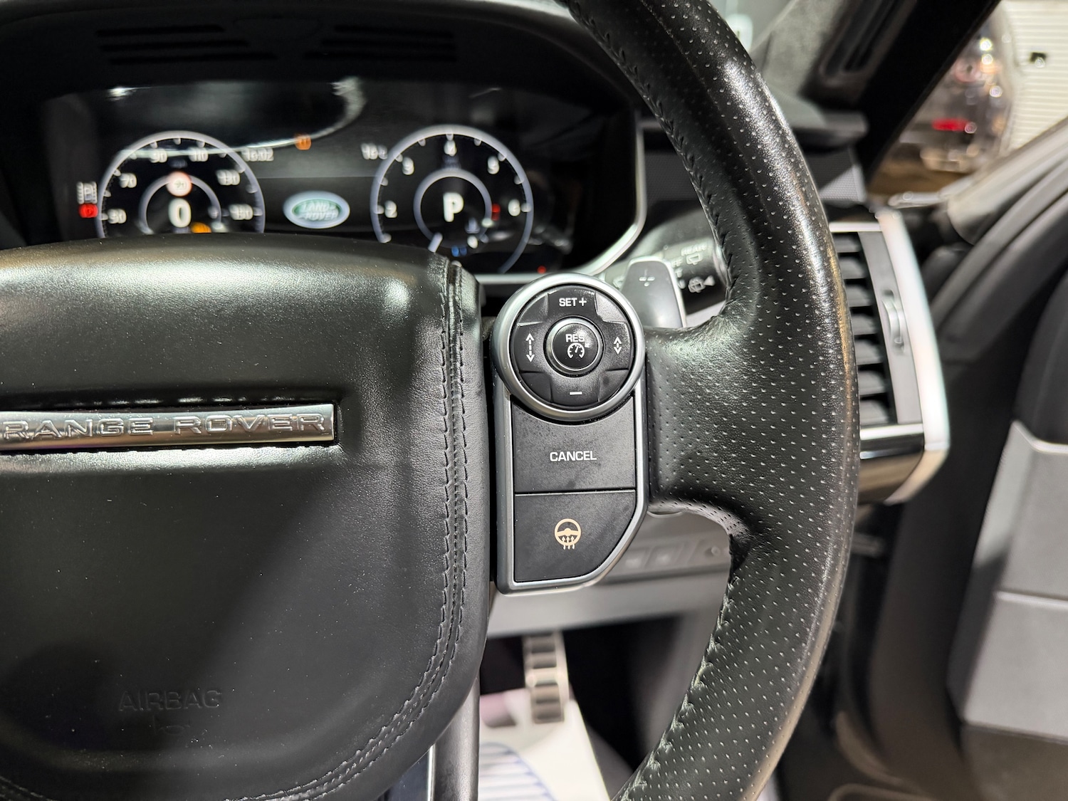 Used Land Rover Range Rover Sport 2017 for sale - 77935504: Photo 36