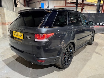 Used Land Rover Range Rover Sport 2017 for sale - 77935504: Photo