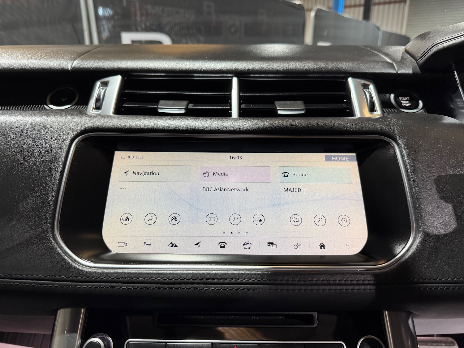 Used Land Rover Range Rover Sport 2017 for sale - 77935504: Photo 40