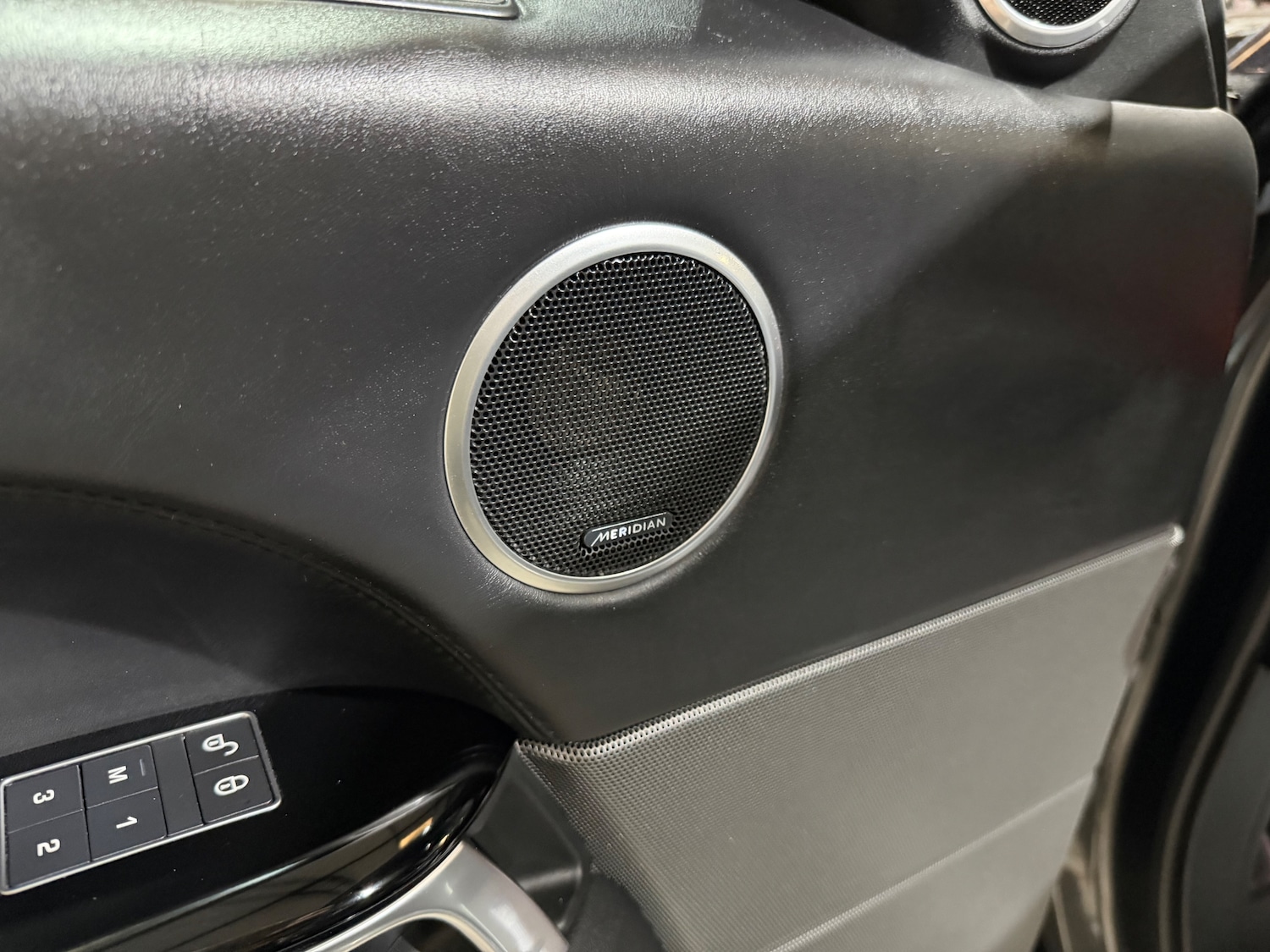 Used Land Rover Range Rover Sport 2017 for sale - 77935504: Photo 9