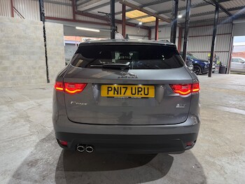 Used Jaguar F-Pace 2017 for sale - 78459366: Photo