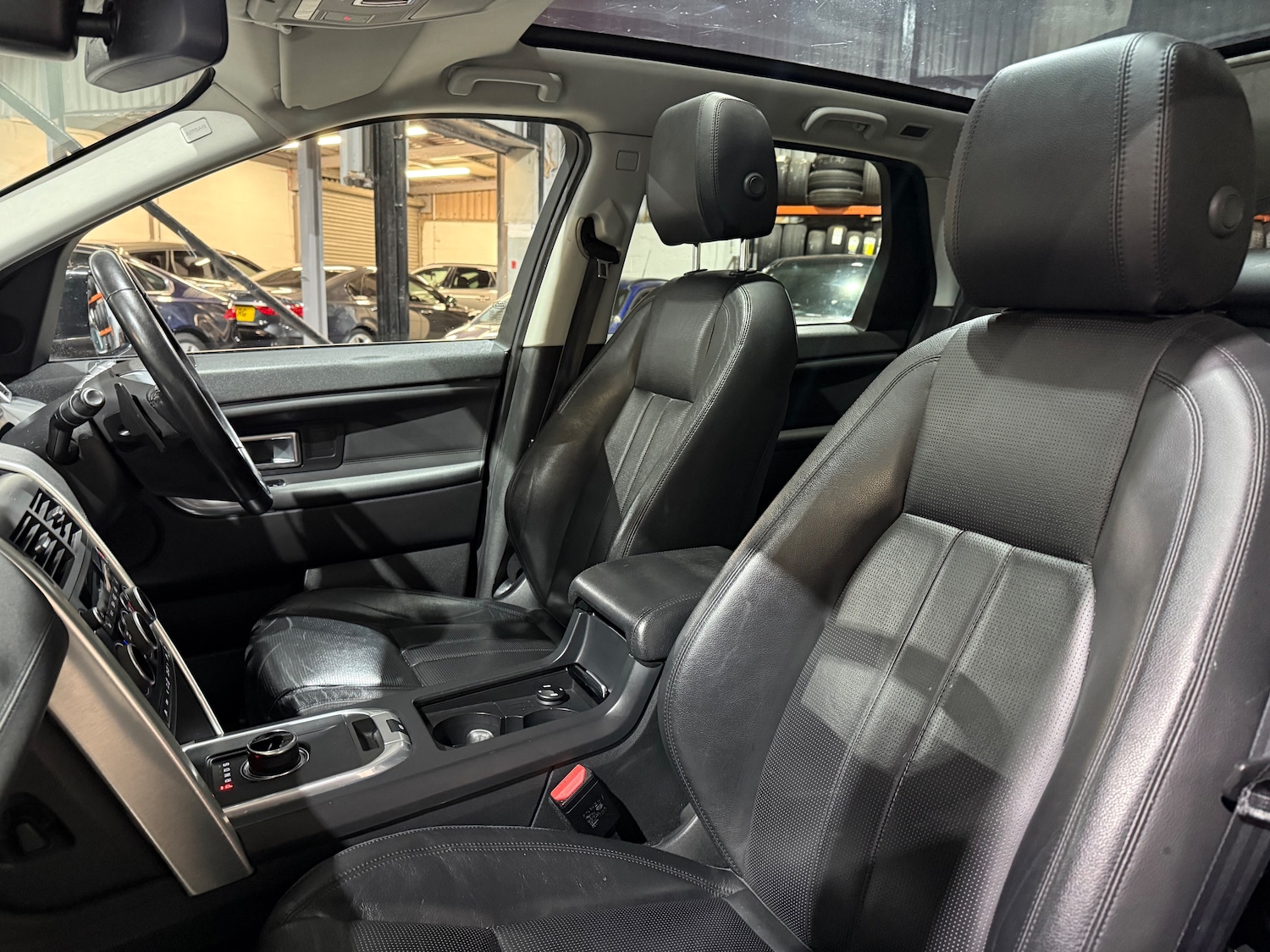 Used Land Rover Discovery Sport 2017 for sale - 76819706: Photo 11