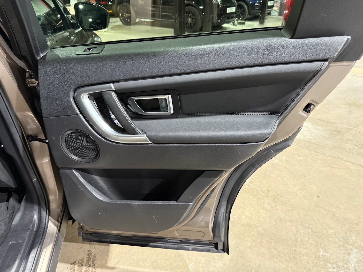 Used Land Rover Discovery Sport 2017 for sale - 76819706: Photo 23