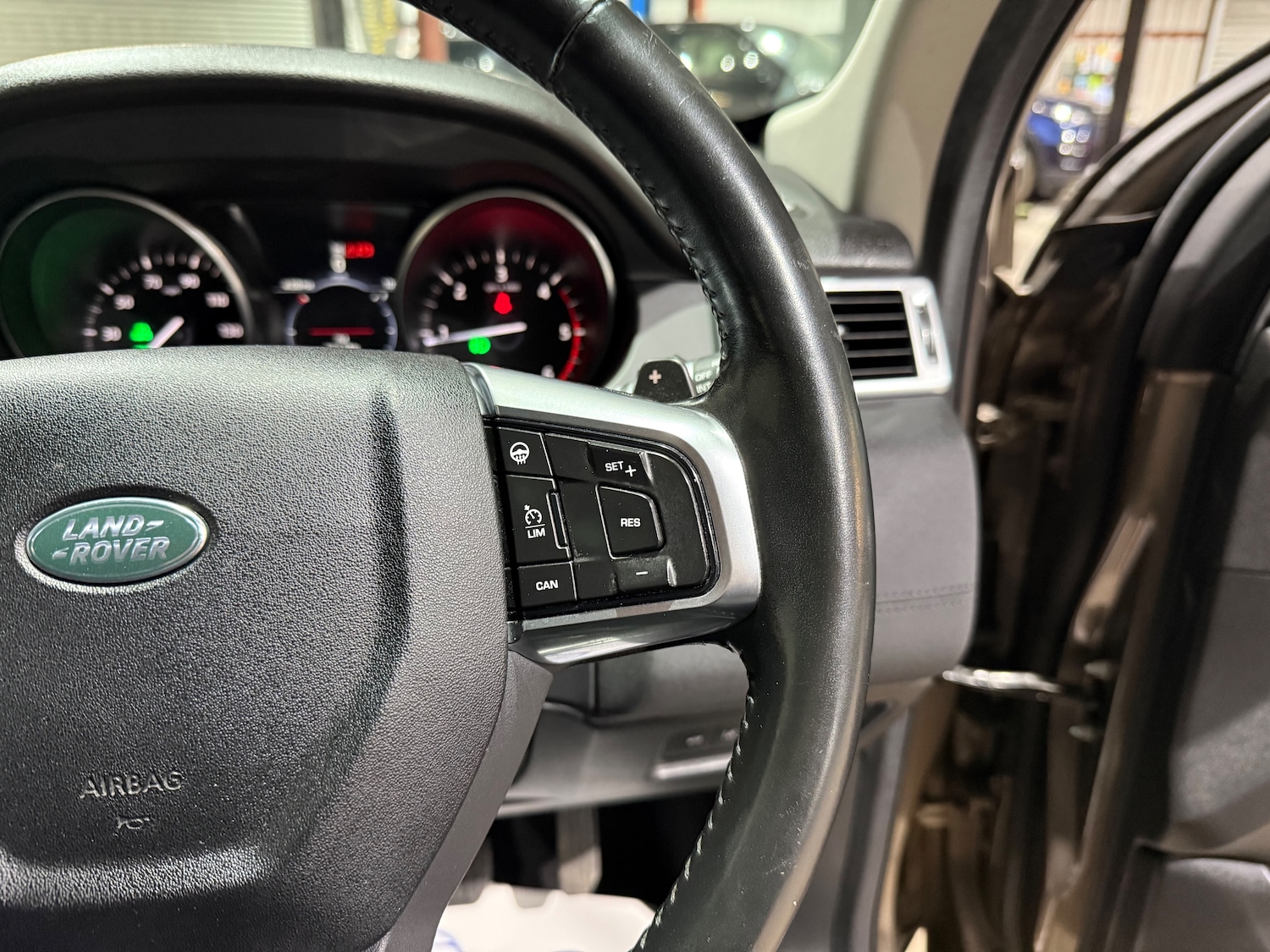 Used Land Rover Discovery Sport 2017 for sale - 76819706: Photo 34