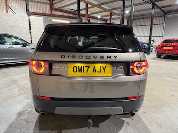 Used Land Rover Discovery Sport 2017 for sale - 76819706: Photo