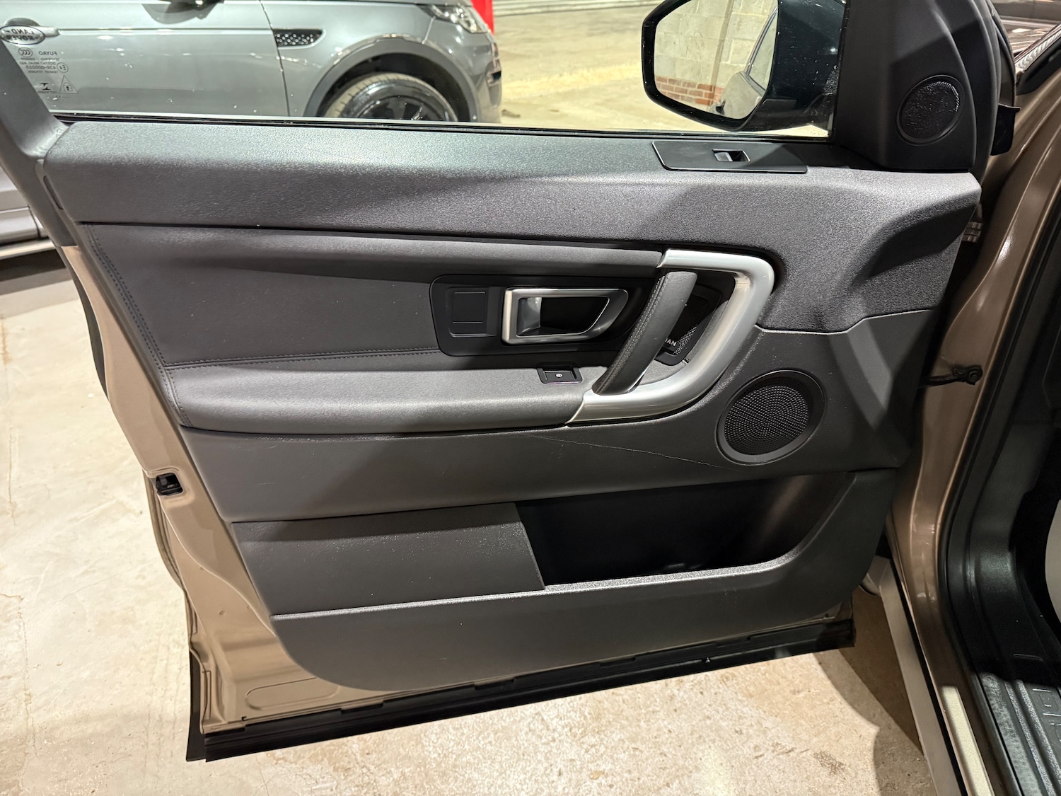 Used Land Rover Discovery Sport 2017 for sale - 76819706: Photo 7