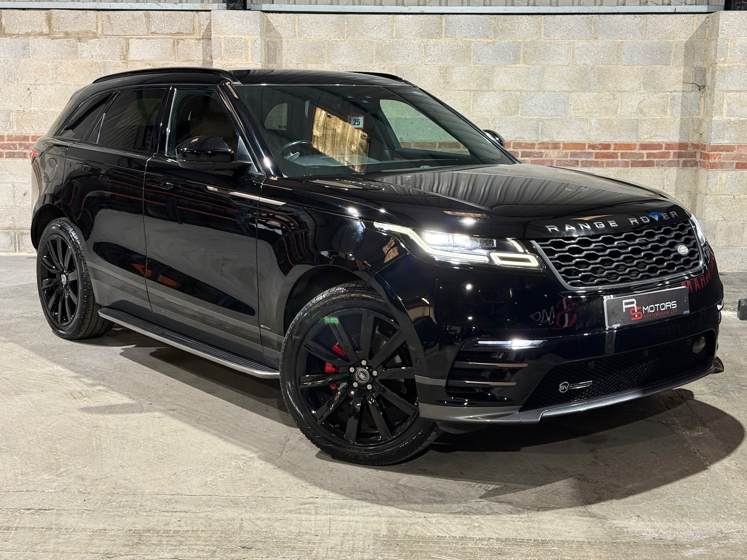 Used Land Rover Range Rover Velar 2018 for sale - 77779422: Photo 2