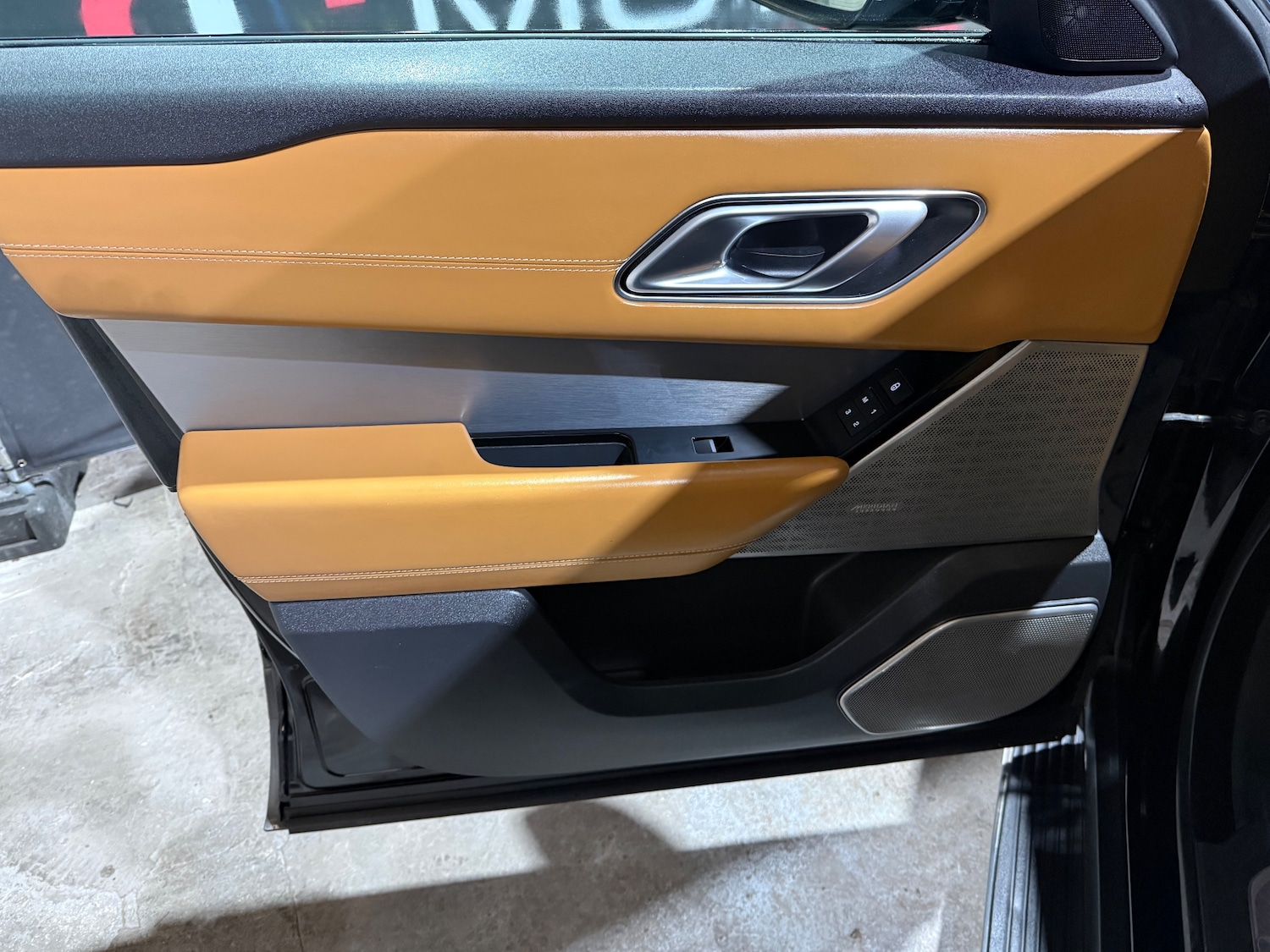 Used Land Rover Range Rover Velar 2018 for sale - 77779422: Photo 25