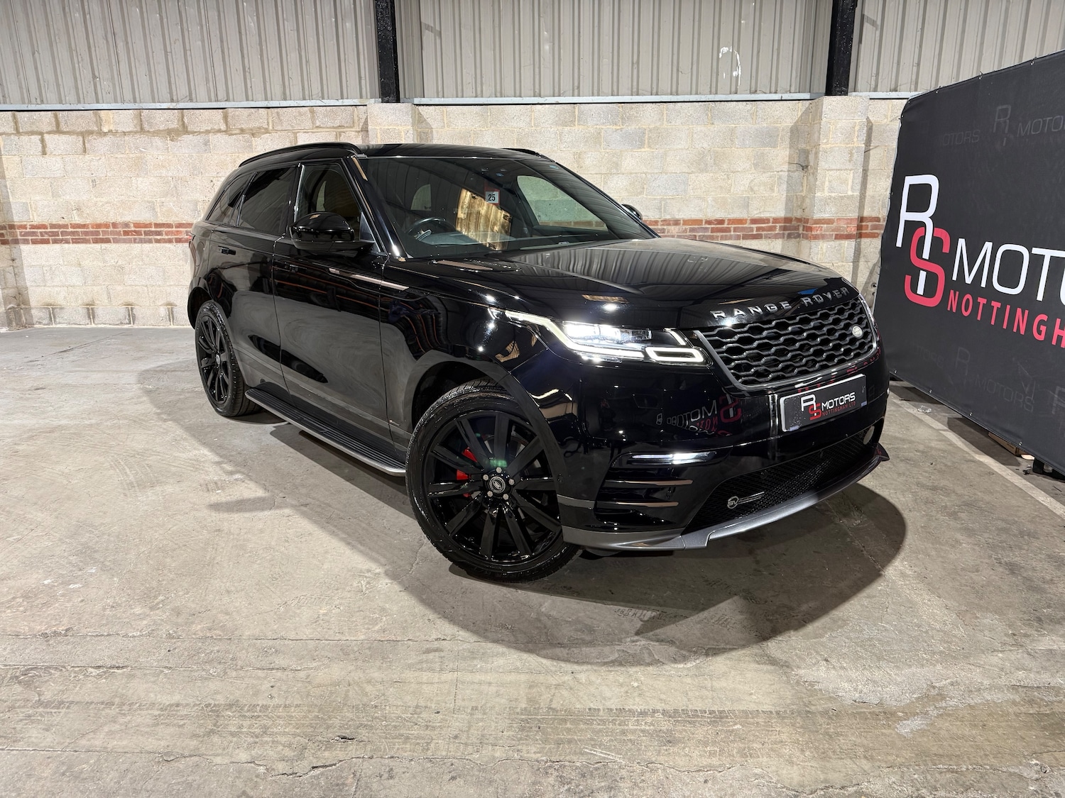 Used Land Rover Range Rover Velar 2018 for sale - 77779422: Photo 3