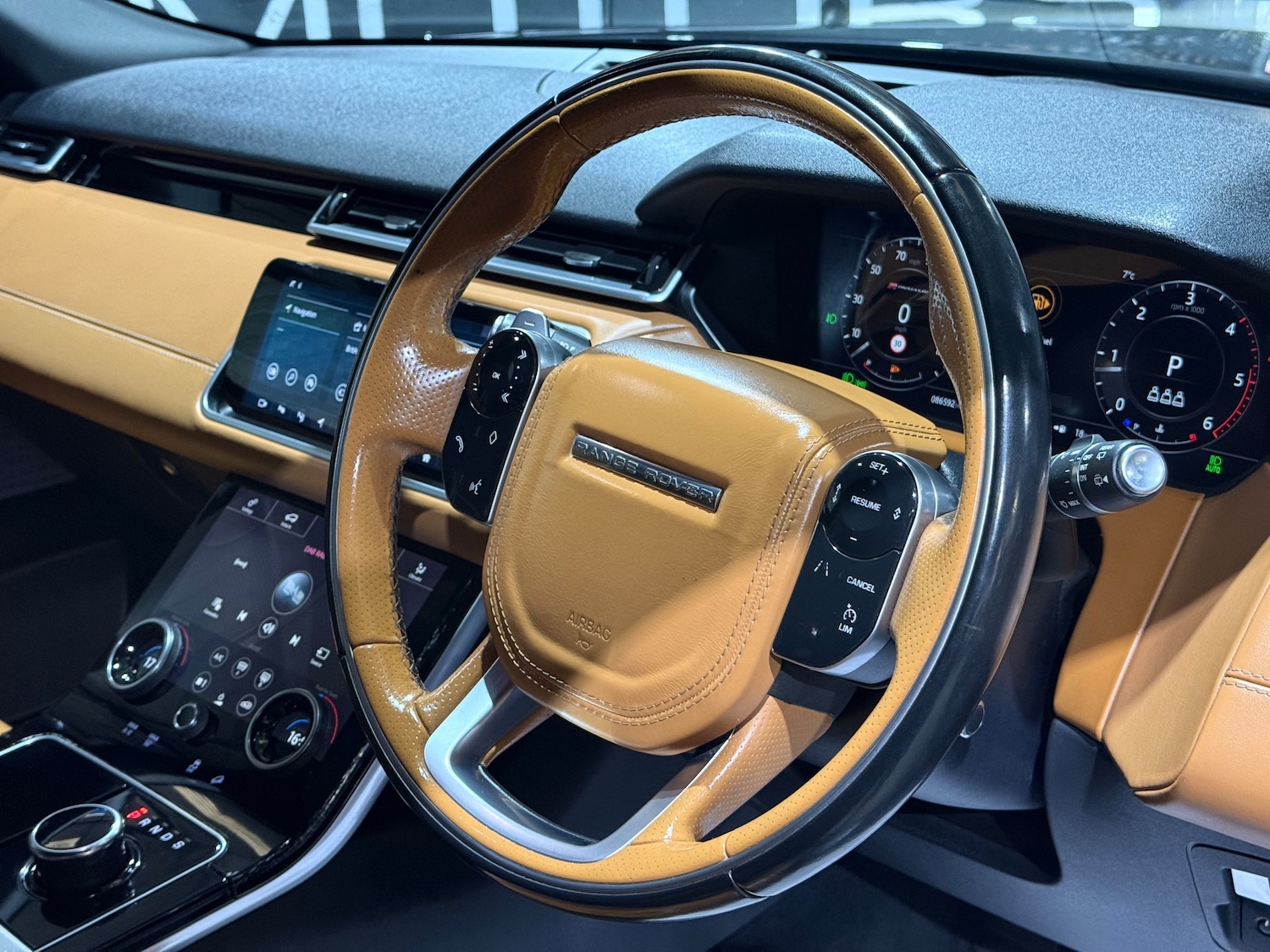 Used Land Rover Range Rover Velar 2018 for sale - 77779422: Photo 43