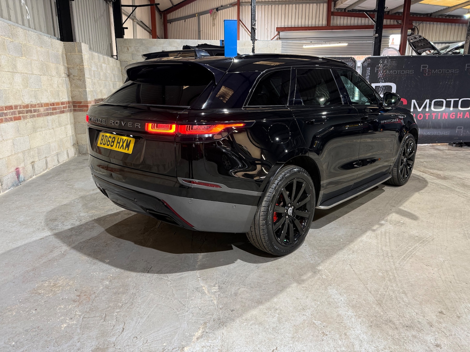 Used Land Rover Range Rover Velar 2018 for sale - 77779422: Photo 5