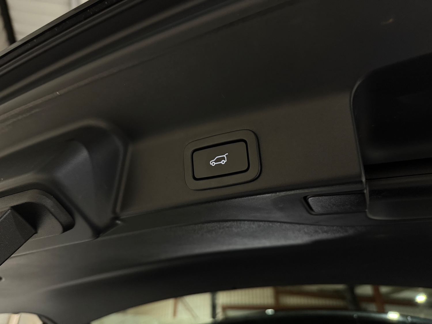 Used Jaguar F-Pace 2017 for sale - 76477471: Photo 17