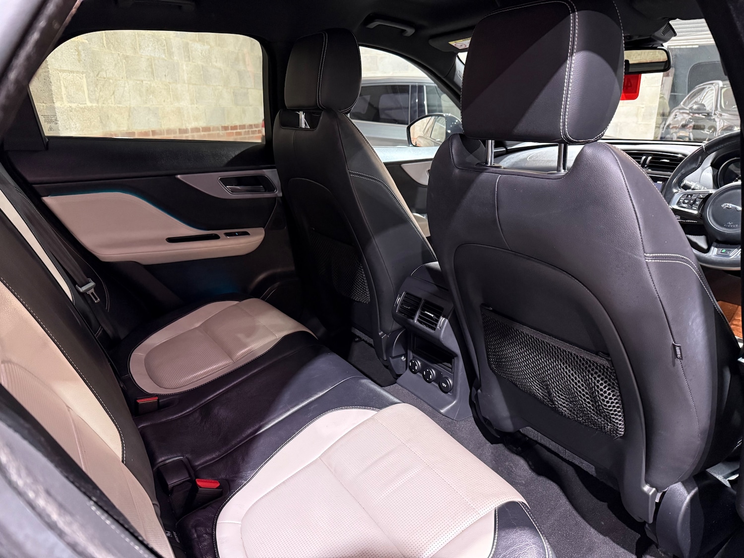 Used Jaguar F-Pace 2017 for sale - 76477471: Photo 19