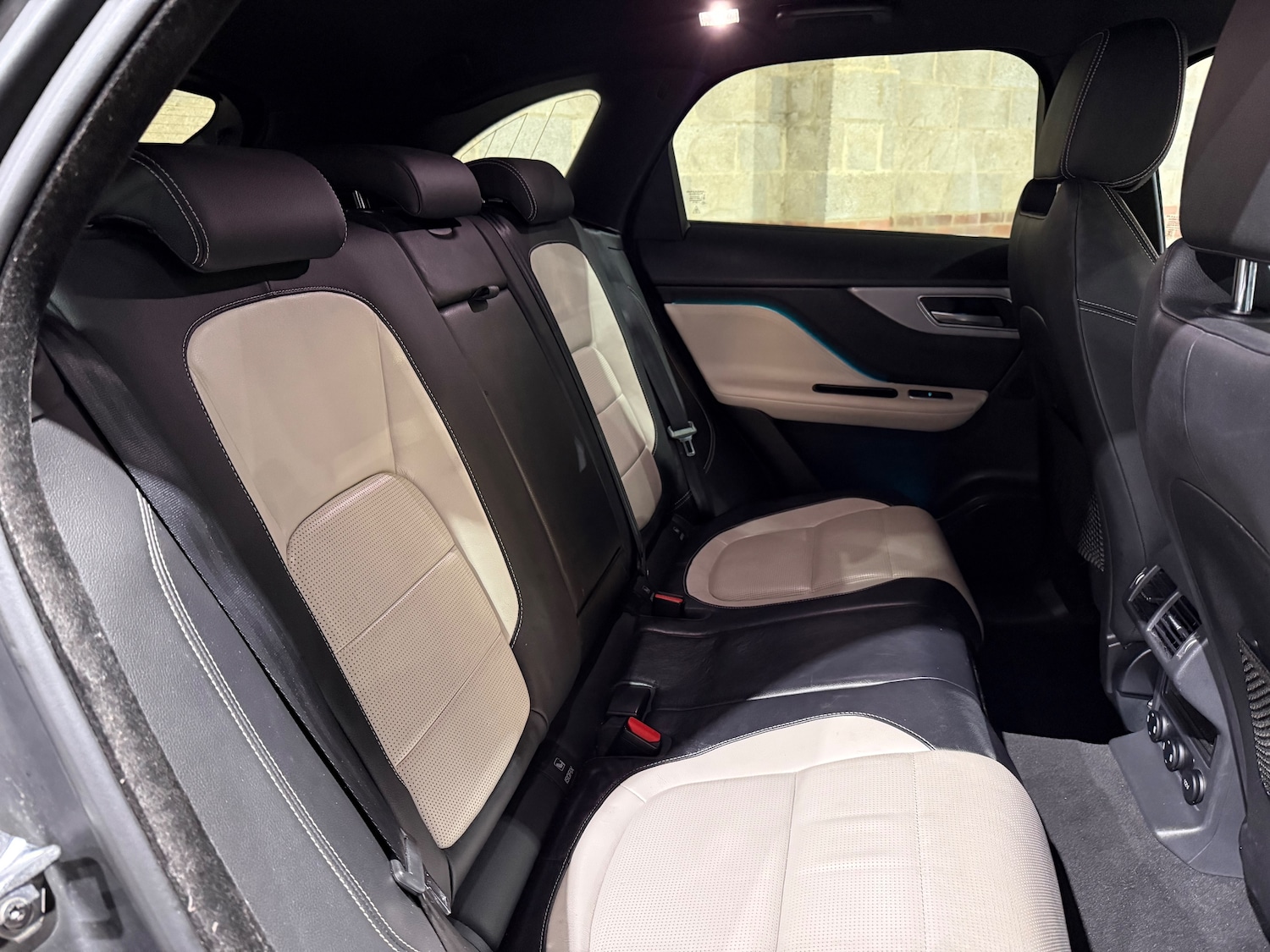 Used Jaguar F-Pace 2017 for sale - 76477471: Photo 20