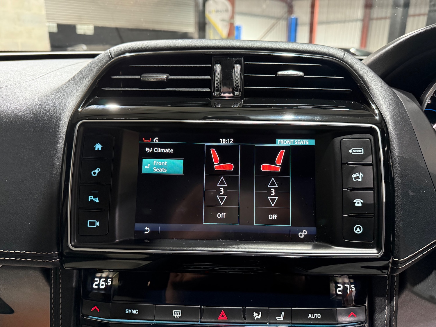 Used Jaguar F-Pace 2017 for sale - 76477471: Photo 39