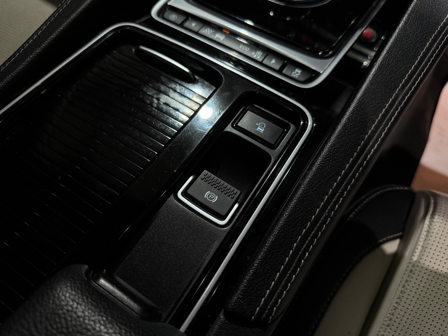 Used Jaguar F-Pace 2017 for sale - 76477471: Photo 42