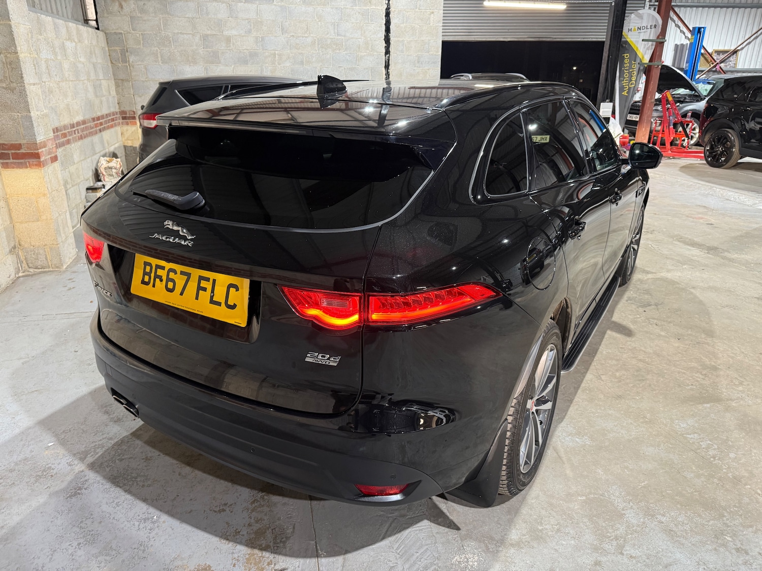 Used Jaguar F-Pace 2017 for sale - 76477471: Photo 44