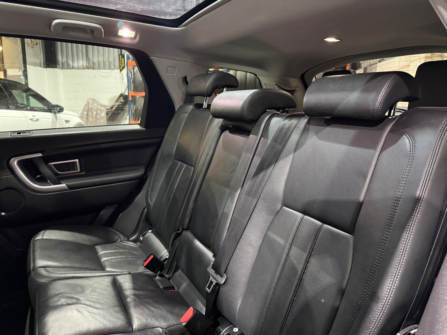 Used Land Rover Discovery Sport 2017 for sale - 77313004: Photo 16