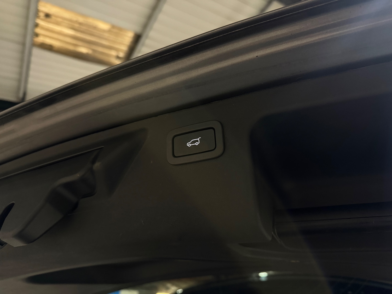 Used Land Rover Discovery Sport 2017 for sale - 77313004: Photo 20