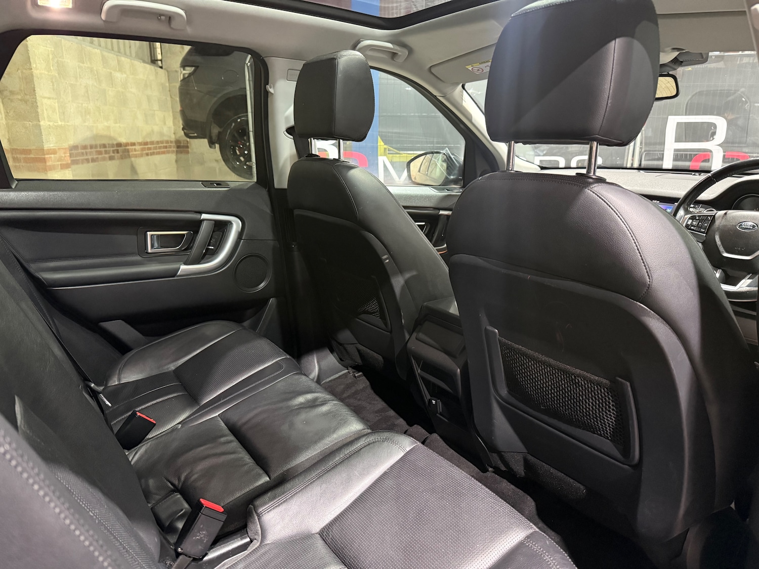 Used Land Rover Discovery Sport 2017 for sale - 77313004: Photo 23