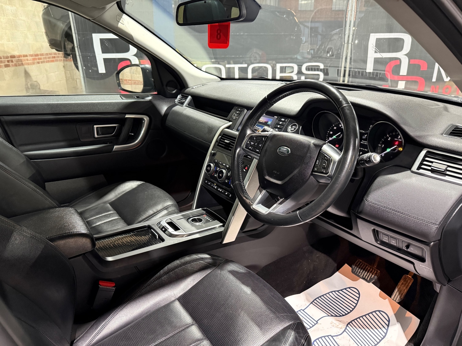 Used Land Rover Discovery Sport 2017 for sale - 77313004: Photo 28