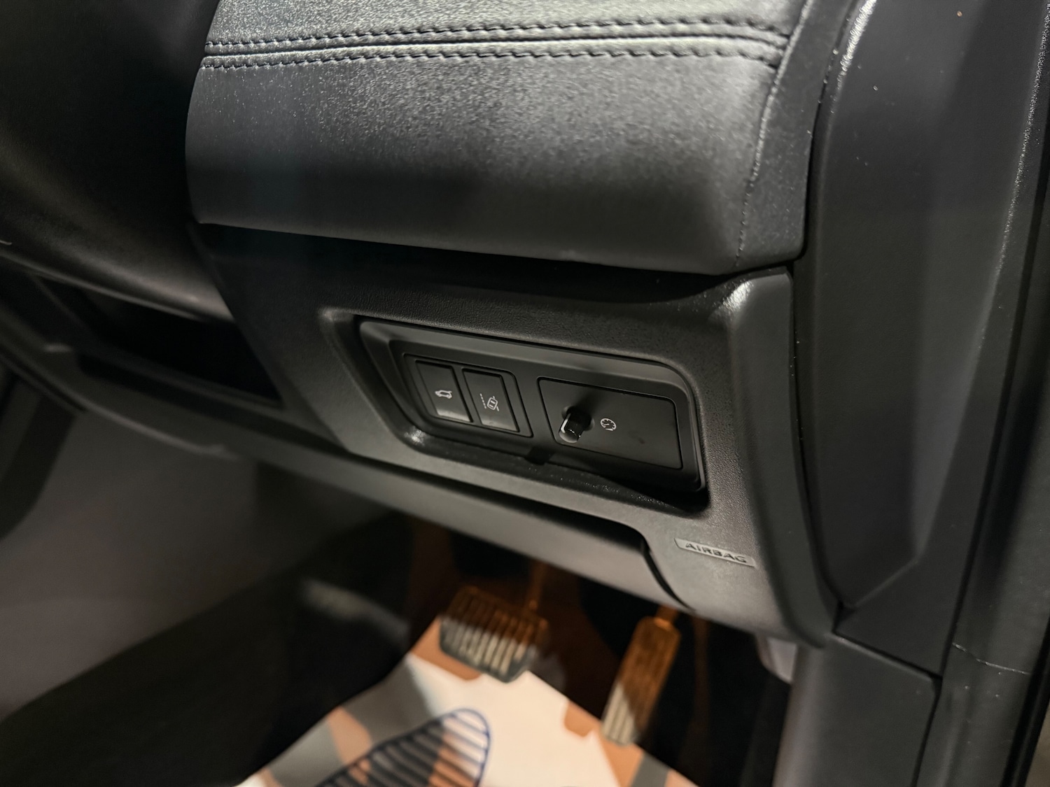 Used Land Rover Discovery Sport 2017 for sale - 77313004: Photo 30