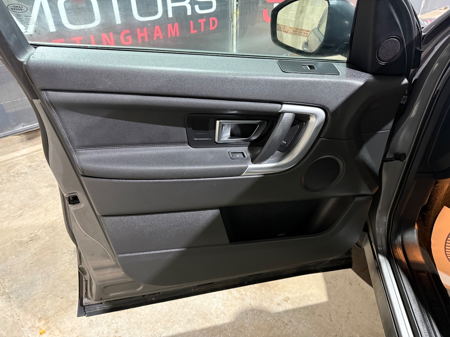 Used Land Rover Discovery Sport 2017 for sale - 77313004: Photo 7