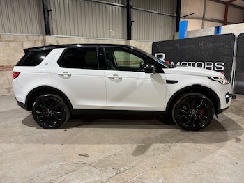 Used Land Rover Discovery Sport 2018 for sale - 78692092: Photo