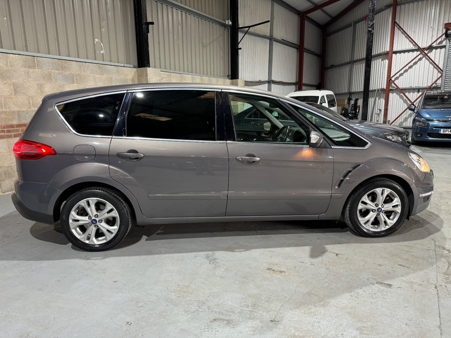 Used Ford S-Max 2013 for sale - 77002009: Photo 2