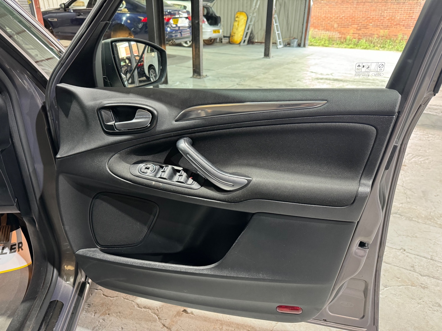 Used Ford S-Max 2013 for sale - 77002009: Photo 22