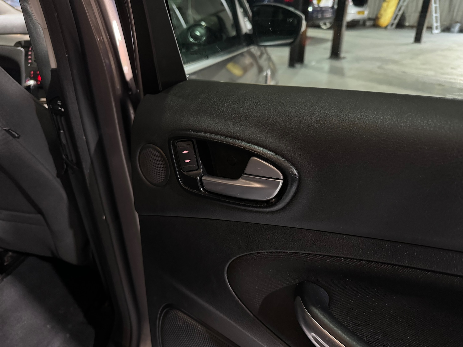 Used Ford S-Max 2013 for sale - 77002009: Photo 23