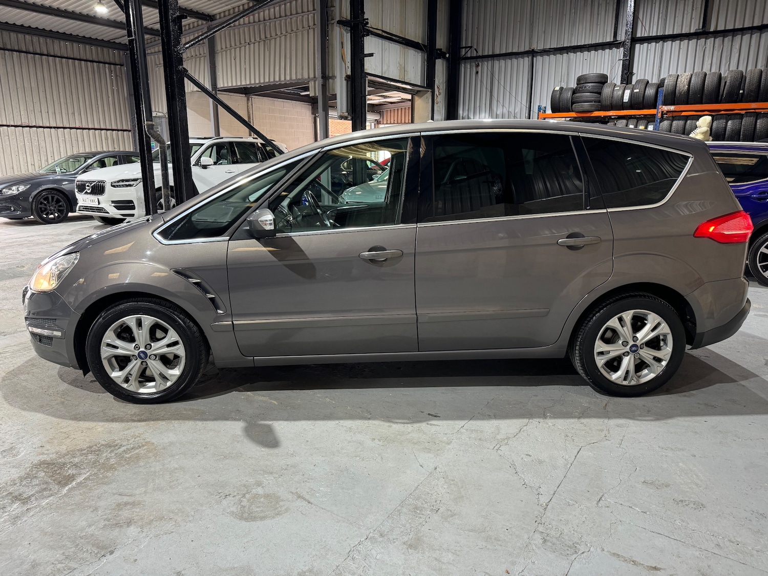 Used Ford S-Max 2013 for sale - 77002009: Photo 3