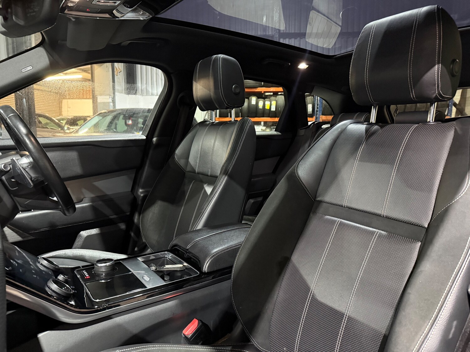 Used Land Rover Range Rover Velar 2018 for sale - 77398490: Photo 11