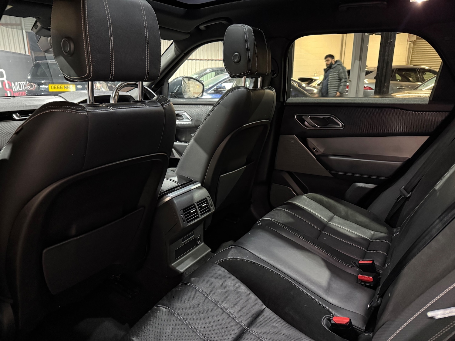 Used Land Rover Range Rover Velar 2018 for sale - 77398490: Photo 15