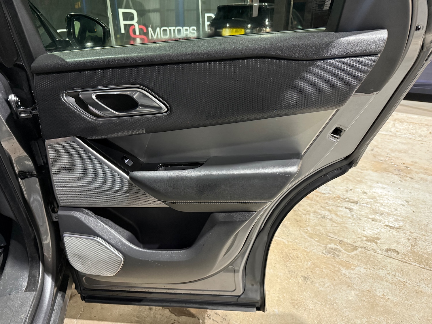 Used Land Rover Range Rover Velar 2018 for sale - 77398490: Photo 19