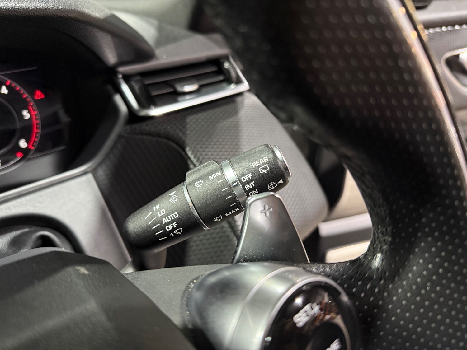 Used Land Rover Range Rover Velar 2018 for sale - 77398490: Photo 33