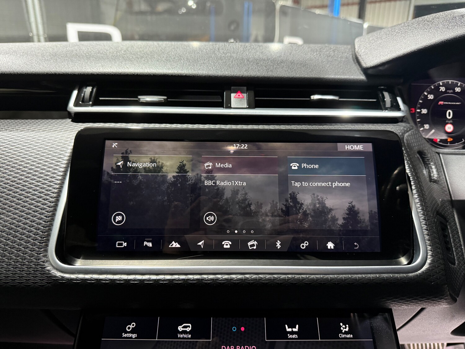 Used Land Rover Range Rover Velar 2018 for sale - 77398490: Photo 40